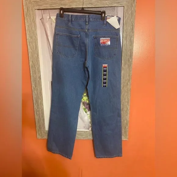 Rivet Workwear Rugged Denim Relaxed Jeans size 32*32 NWT - Picture 2 of 9